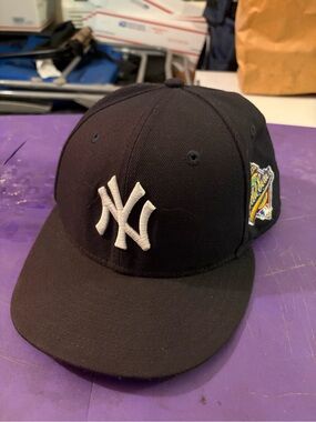 New Era 59Fifty New York Yankees Fitted Hat 1996 World Series MLB-Size 7 1/8